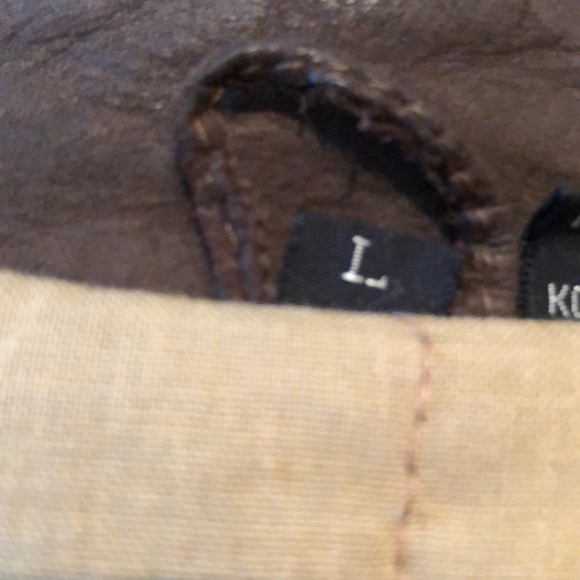 Leather jacket - Picture 6 of 7